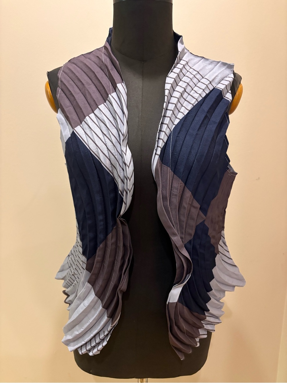 Brand new Pleated Geometric Navy & Gray Women's Vest /blouse